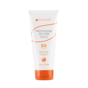 Protezione Solare Corpo Water Resistant Betacarotene e Vitamina E 200 ml. - BIONELL